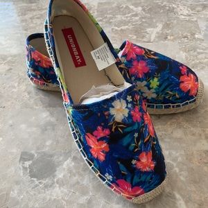 SALE! Union Bay Hawaiian Espadrilles Slip On Shoes